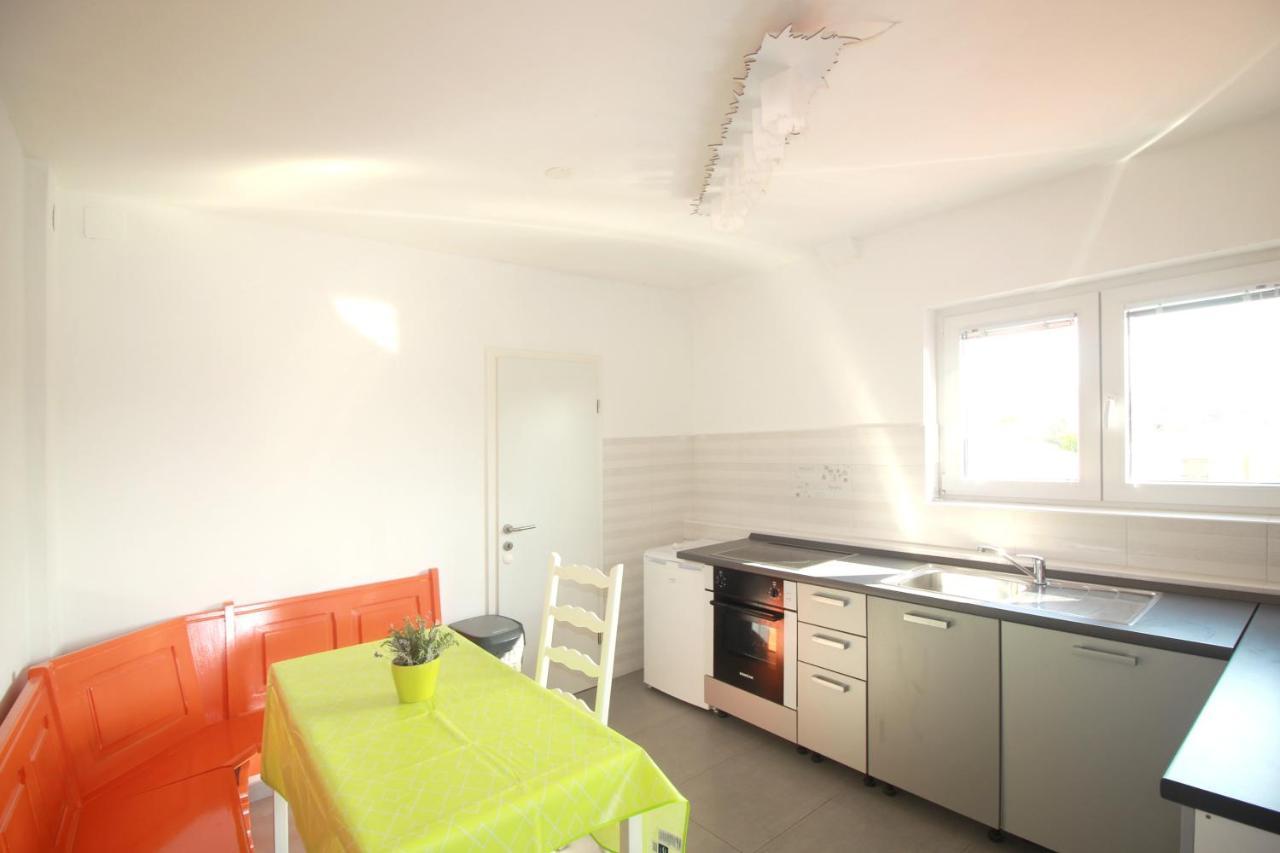 Apartmani Zem, Krk Krk Town Exteriér fotografie