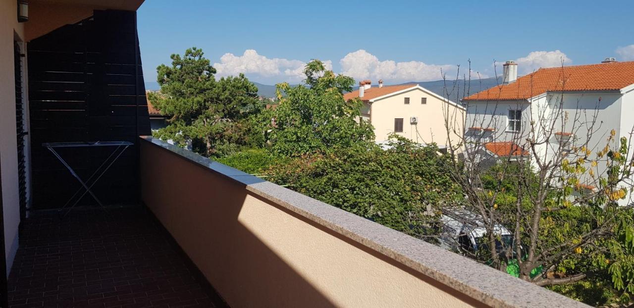 Apartmani Zem, Krk Krk Town Exteriér fotografie